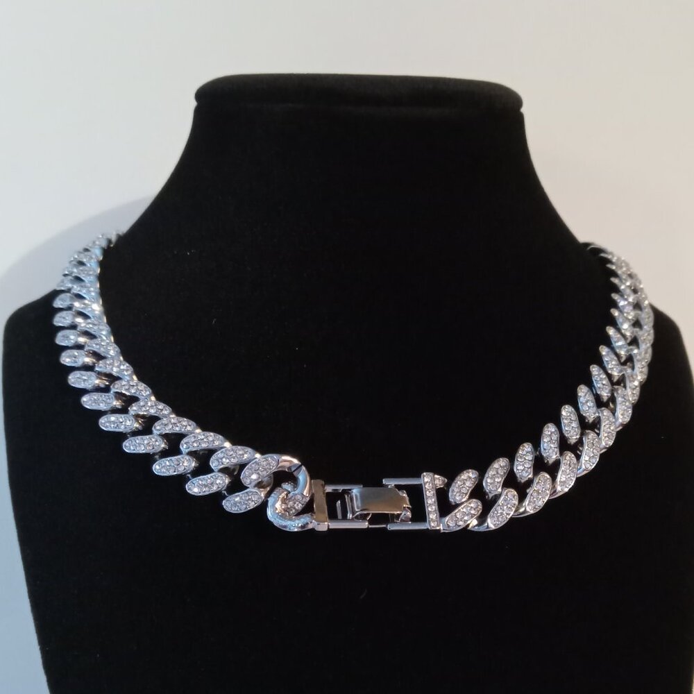 Necklace - Picture 3 of 3